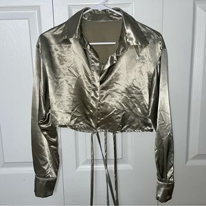 silk top that fits incredible, looks elegant